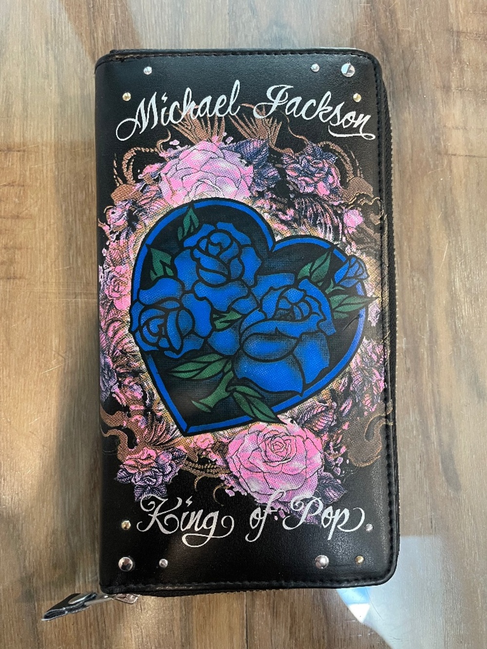 Brand New Michael Jackson Wallet Celebrating 50 Shows at London's O2 Arena